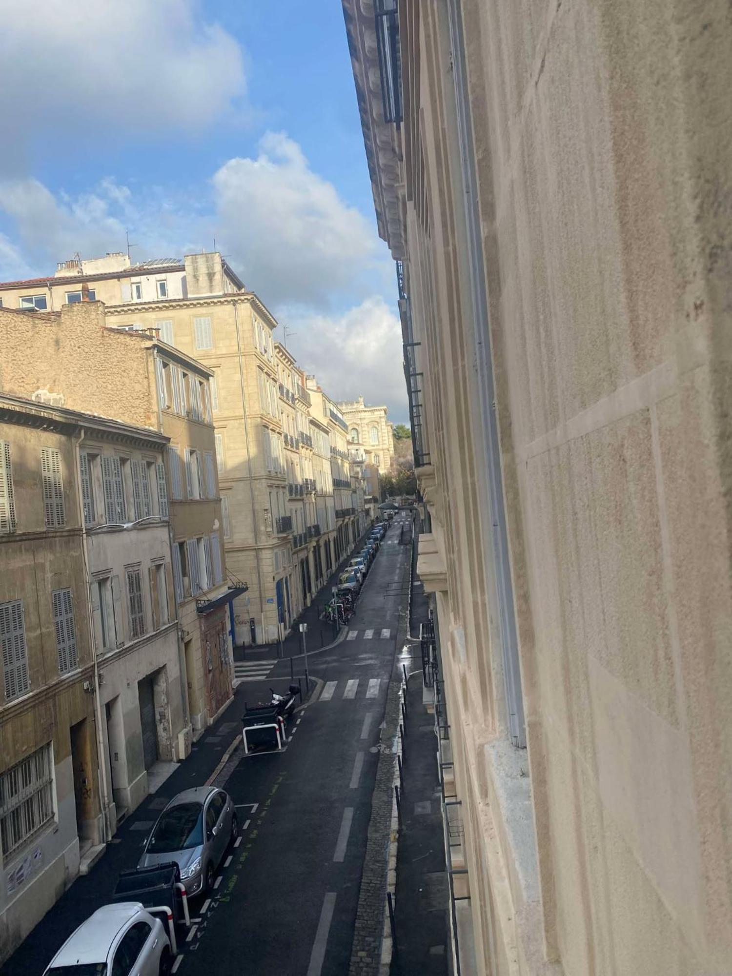 Joli T2 Refait à Neuf, Lumineux Et Accessible * Marseille